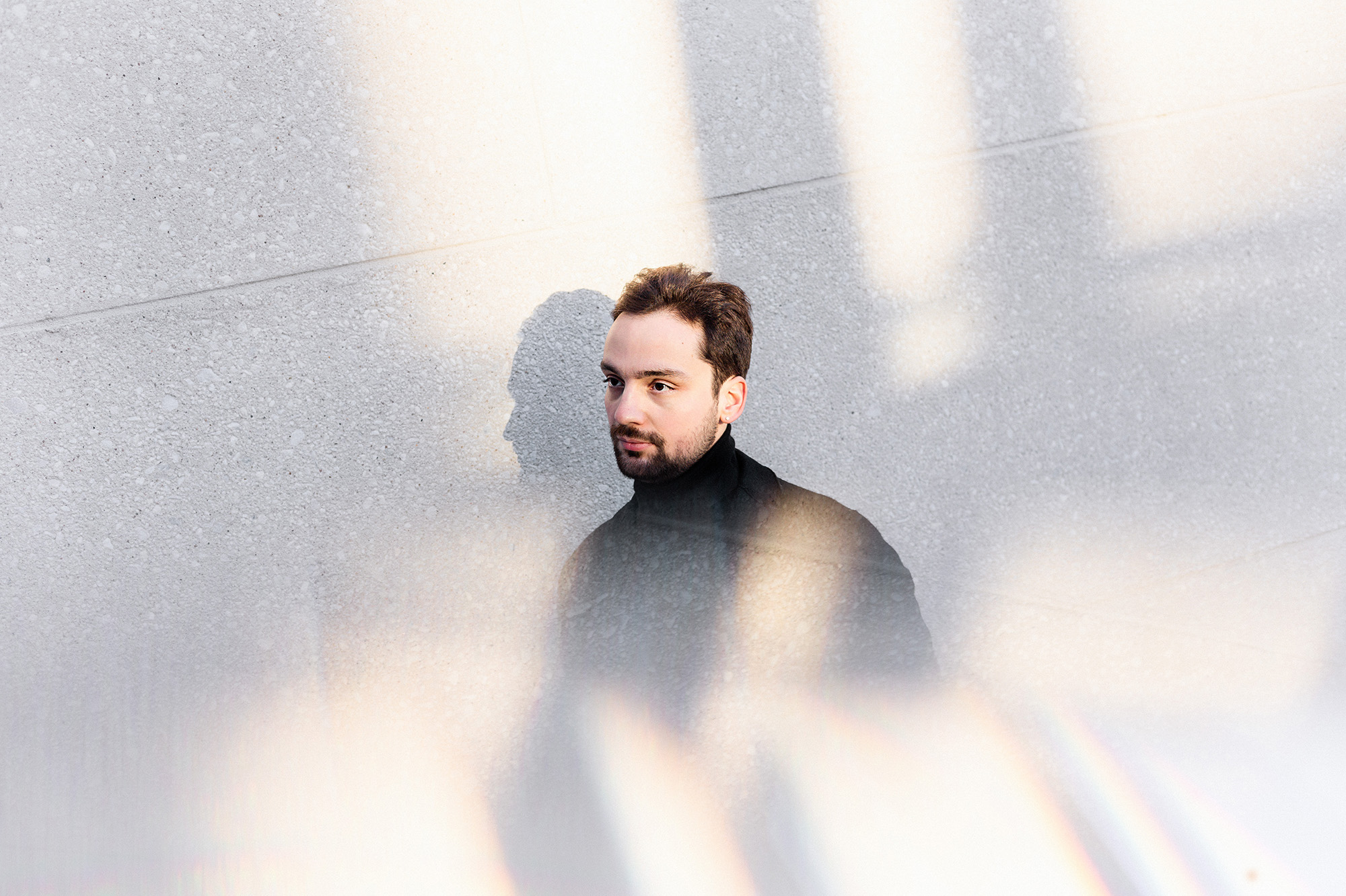 Press shot for pianist Cristian Sandrin by Yvonne Hartmann