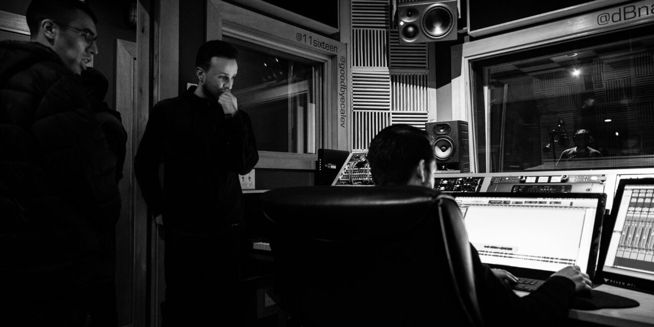 The Power of Music Collaborations in Artist Branding - pexels-brett-sayles