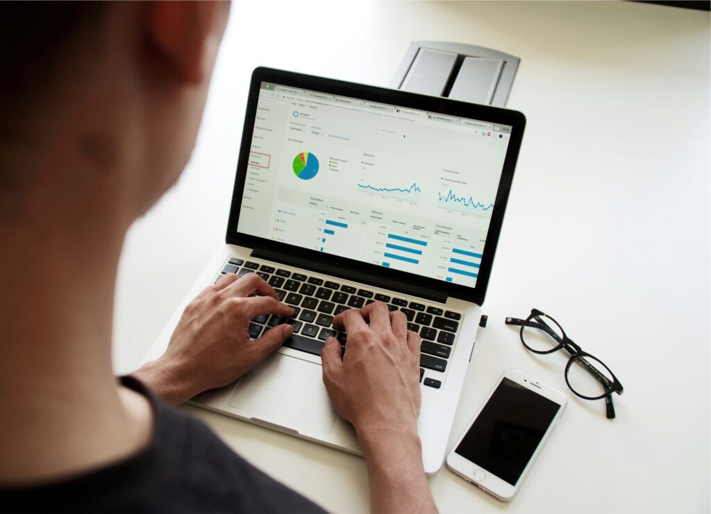 Data analyst for music marketing